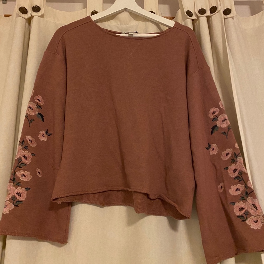 American Eagle Cherry Blossom Sweater
